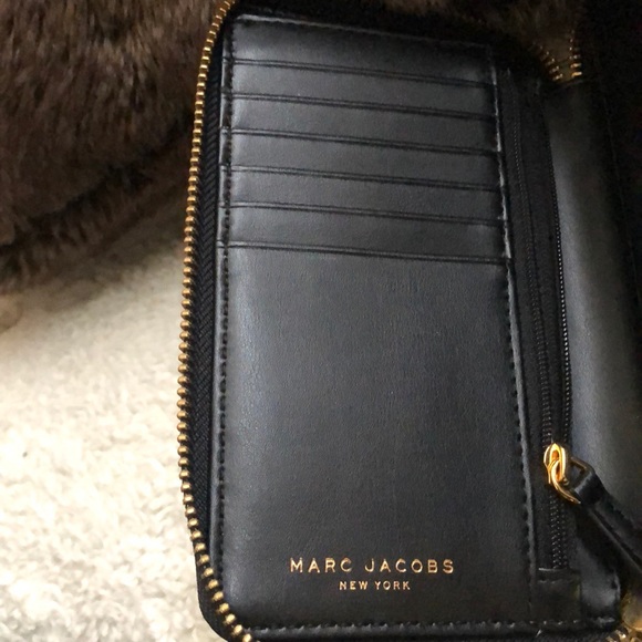 NWOT Marc Jacobs leather zip Wristlet/iPhone - Picture 5 of 8